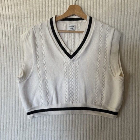 Aritzia Sunday Best Winston Sweater Vest White & Navy Sz Large Merino Wool Blend - Picture 8 of 10